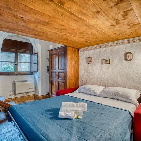 Guesthost - La Badia