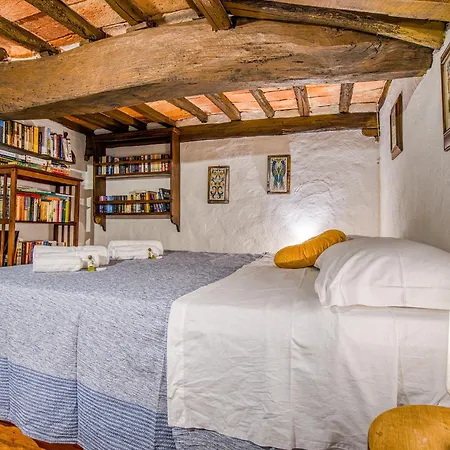 Guesthost - La Badia Apartman