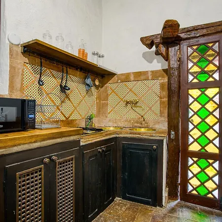 Guesthost - La Badia Apartman *